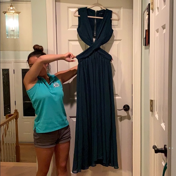 Green maxi formal dress - Picture 3 of 4